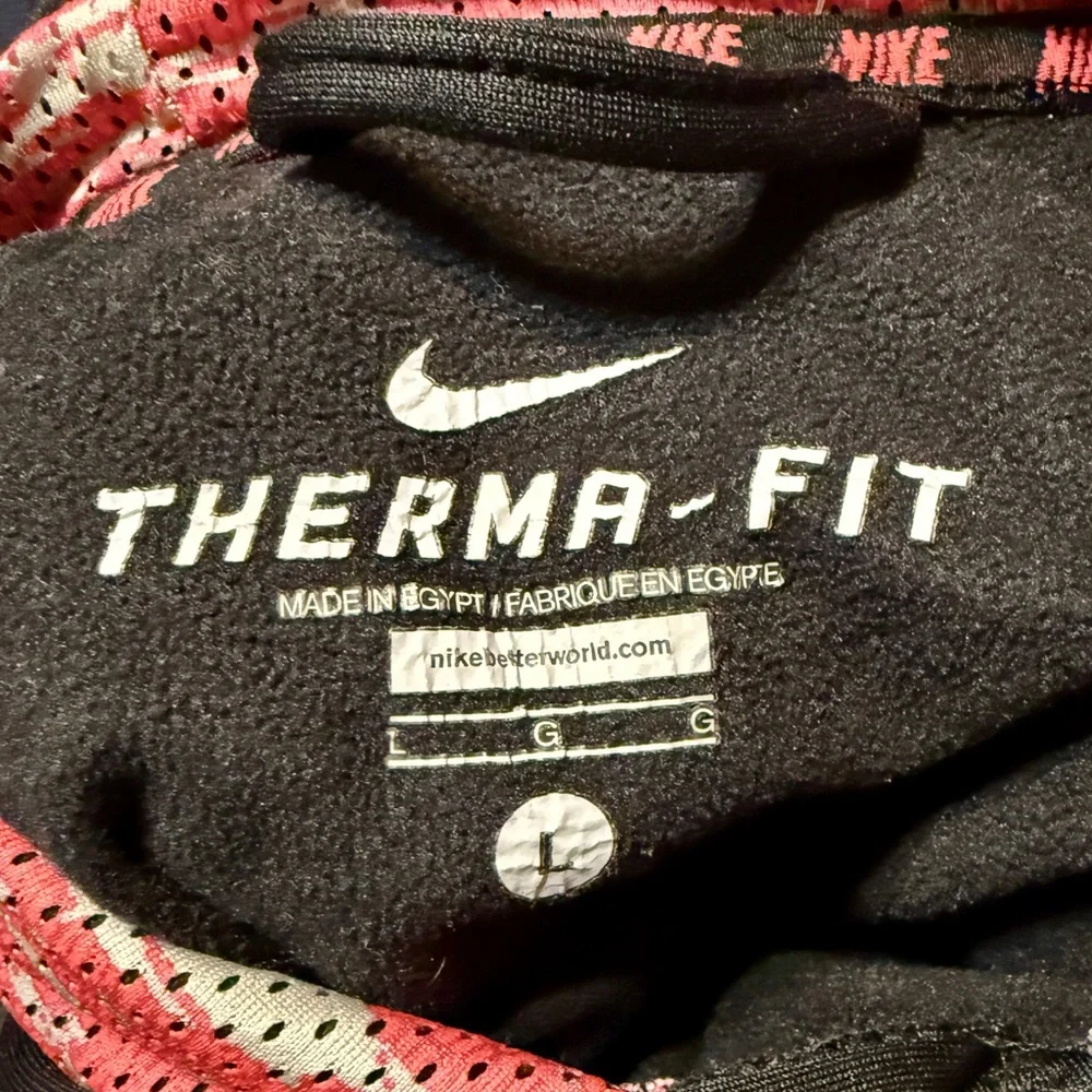 Nike Hoodie Women‎ Large Black Pink Excellent Therma-FIT Pullover Gorpcore Cozy